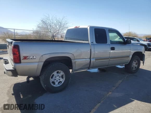 ✅ 2003 Chevrolet Silverado 1500 • VIN: 2GCEK19T531210475 • Лот: 47099315. Опубликован ранее на Copart с пробегом 211 504 миль. Бесплатный доступ к архиву аукционных продаж из США и подробный отчёт об истории автомобиля на DreamBid. Изображение 3.