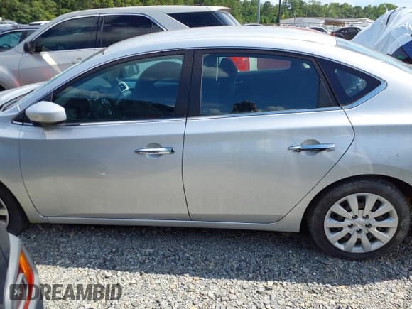✅ 2018 Nissan Sentra S • VIN: 3N1AB7AP2JY337136 • Lot: 33775941. Wystawiony na IAAI z przebiegiem 52 968 mil. Bezpłatny archiwum sprzedaży aukcyjnych z USA i szczegółowy raport historii pojazdu na DreamBid. Zdjęcie 14.