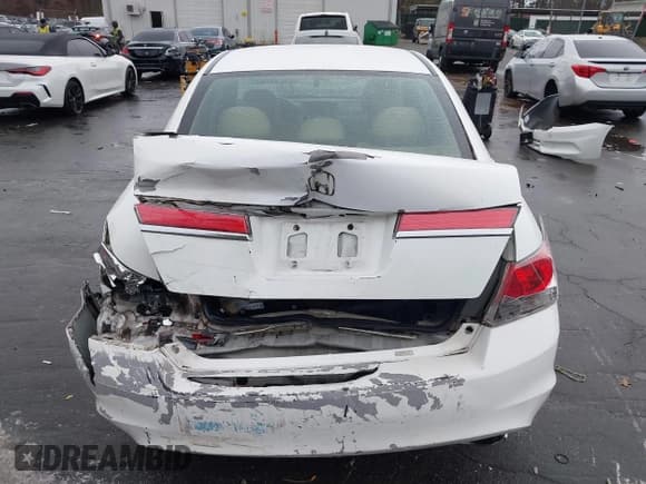 ✅ 2011 Honda Accord EX • VIN: 1HGCP2F78BA034839 • Lot: 43794959. Listed on IAAI with 117,966 mi. Free auction sales archive from the USA and detailed vehicle history report at DreamBid. Image 17.