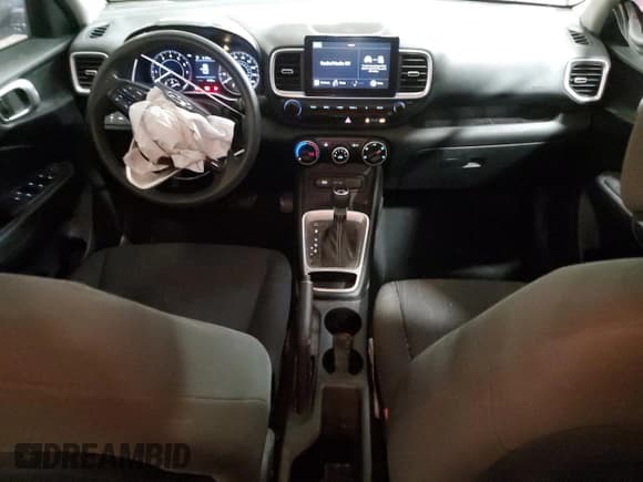 ✅ 2022 Hyundai Venue SE • VIN: KMHRB8A35NU141263 • Lot: 87584095. Listed on Copart with 36,356 mi. Free auction sales archive from the USA and detailed vehicle history report at DreamBid. Image 8.