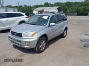 ✅ 2002 Toyota RAV4 • VIN: JTEHH20V726032992 • Lot: 42887387. Wystawiony na IAAI z przebiegiem 312 515 mil. Bezpłatny archiwum sprzedaży aukcyjnych z USA i szczegółowy raport historii pojazdu na DreamBid. Zdjęcie 18.