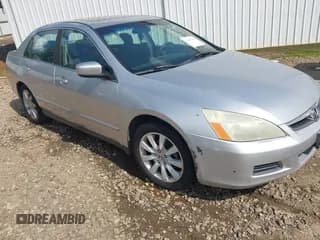 ✅ 2006 Honda Accord LX • VIN: 1HGCM66366A039749 • Lot: 42441238. Listed on IAAI with 306,786 mi. Free auction sales archive from the USA and detailed vehicle history report at DreamBid. Image 1.