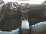 ✅ 2021 Nissan Sentra S • VIN: 3N1AB8BV3MY240163 • Lot: 70756535. Wystawiony na Copart z przebiegiem 74 303 mil. Bezpłatny archiwum sprzedaży aukcyjnych z USA i szczegółowy raport historii pojazdu na DreamBid. Zdjęcie 8.