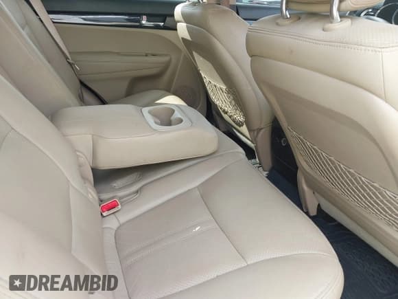 ✅ 2011 Kia Sorento EX • VIN: 5XYKU4A29BG033970 • Lot: 43301854. Wystawiony na IAAI z przebiegiem 190 820 mil. Bezpłatny archiwum sprzedaży aukcyjnych z USA i szczegółowy raport historii pojazdu na DreamBid. Zdjęcie 8.