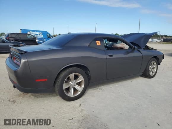 ✅ 2018 Dodge Challenger SXT • VIN: 2C3CDZAG0JH334743 • Lot: 92012645. Listed on Copart with 44,514 mi. Free auction sales archive from the USA and detailed vehicle history report at DreamBid. Image 3.