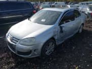 ✅ 2006 Volkswagen Jetta 2.5L • VIN: 3VWSG71K46M633522 • Лот: 42175391. Опубликован ранее на IAAI с пробегом Не указан. Бесплатный доступ к архиву аукционных продаж из США и подробный отчёт об истории автомобиля на DreamBid. Изображение 6.
