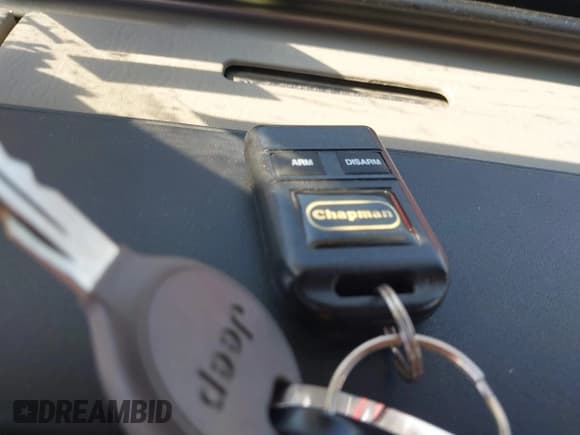 ✅ 2004 Jeep Wrangler Sahara • VIN: 1J4FA59S74P718659 • Lot: 43316154. Listed on IAAI with 144,737 mi. Free auction sales archive from the USA and detailed vehicle history report at DreamBid. Image 11.