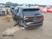 ✅ 2022 Mitsubishi Outlander SEL • VIN: JA4J4VA82NZ060174 • Lot: 42492433. Wystawiony na IAAI z przebiegiem 187 404 mil. Bezpłatny archiwum sprzedaży aukcyjnych z USA i szczegółowy raport historii pojazdu na DreamBid. Zdjęcie 6.