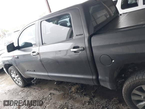 ✅ 2015 Toyota Tundra Limited • VIN: 5TFHW5F19FX460689 • Lot: 42321676. Listed on IAAI with 228,296 mi. Free auction sales archive from the USA and detailed vehicle history report at DreamBid. Image 14.