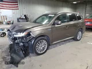 2020 Mitsubishi Outlander SEL with VIN JA4J24A55LZ009254, listed as a Copart auction lot 43408805 with 82,075 mi miles and Non repairable. Bid and sale history available at DreamBid. Image 1.