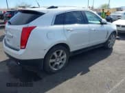 ✅ 2012 Cadillac SRX Premium Collection • VIN: 3GYFNFE36CS543331 • Lot: 43595964. Wystawiony na IAAI z przebiegiem 233 285 mil. Bezpłatny archiwum sprzedaży aukcyjnych z USA i szczegółowy raport historii pojazdu na DreamBid. Zdjęcie 4.