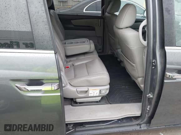 ✅ 2012 Honda Odyssey EX-L • VIN: 5FNRL5H68CB091707 • Lot: 43723624. Listed on IAAI with 184,495 mi. Free auction sales archive from the USA and detailed vehicle history report at DreamBid. Image 8.