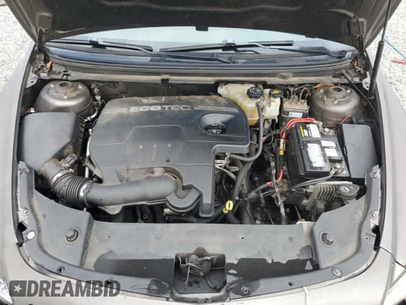 ✅ 2010 Chevrolet Malibu 1LT • VIN: 1G1ZC5E03AF189738 • Lot: 85176425. Wystawiony na Copart z przebiegiem 306 845 mil. Bezpłatny archiwum sprzedaży aukcyjnych z USA i szczegółowy raport historii pojazdu na DreamBid. Zdjęcie 11.