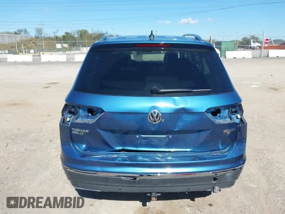 ✅ 2020 Volkswagen Tiguan SE • VIN: 3VV2B7AX0LM125607 • Lot: 43506953. Listed on IAAI with 80,746 mi. Free auction sales archive from the USA and detailed vehicle history report at DreamBid. Image 16.