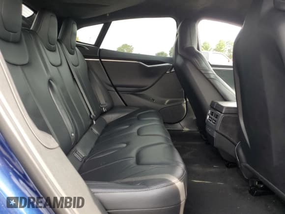 ✅ 2017 Tesla Model S 60 • VIN: 5YJSA1E15HF176178 • Lot: 80792725. Listed on Copart with 113,047 mi. Free auction sales archive from the USA and detailed vehicle history report at DreamBid. Image 10.