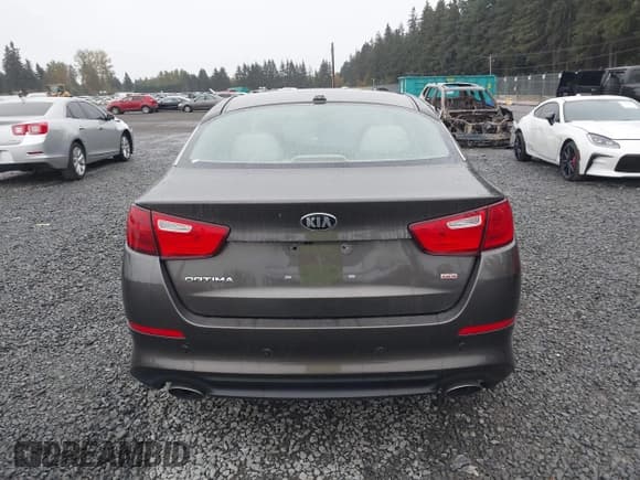 ✅ 2015 Kia Optima LX • VIN: 5XXGM4A73FG393490 • Lot: 43536650. Wystawiony na IAAI z przebiegiem Nie podano. Bezpłatny archiwum sprzedaży aukcyjnych z USA i szczegółowy raport historii pojazdu na DreamBid. Zdjęcie 16.