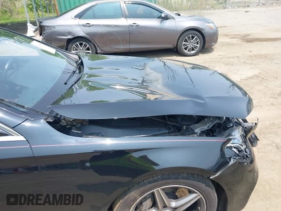 ✅ 2017 Mercedes-Benz E 300 Luxury • VIN: WDDZF4KBXHA059791 • Lot: 42458651. Listed on IAAI with 111,984 mi. Free auction sales archive from the USA and detailed vehicle history report at DreamBid. Image 20.