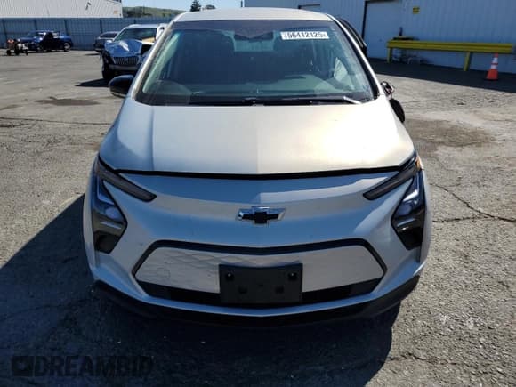 ✅ 2023 Chevrolet Bolt EV 1LT • VIN: 1G1FW6S0XP4176946 • Lot: 56412125. Wystawiony na Copart z przebiegiem 28 247 mil. Bezpłatny archiwum sprzedaży aukcyjnych z USA i szczegółowy raport historii pojazdu na DreamBid. Zdjęcie 5.