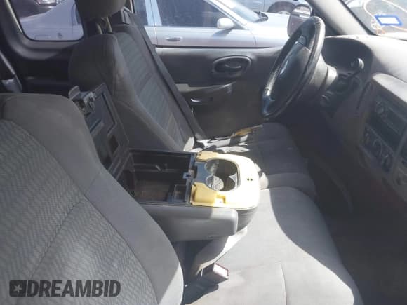 ✅ 2002 Ford F-150 XL • VIN: 1FTRX17282NB90684 • Лот: 42764017. Опубликован ранее на IAAI с пробегом 340 203 миль. Бесплатный доступ к архиву аукционных продаж из США и подробный отчёт об истории автомобиля на DreamBid. Изображение 5.