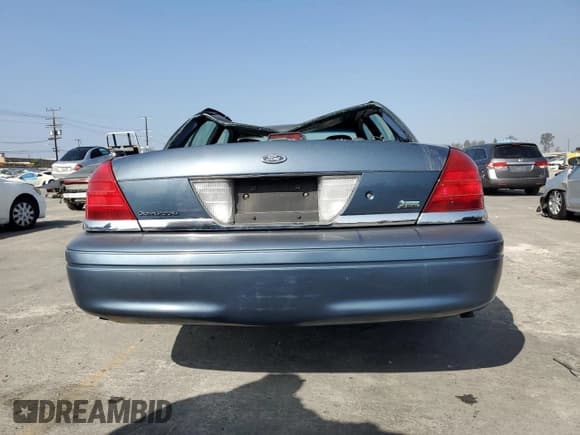 ✅ 2009 Ford Police Interceptor • VIN: 2FAHP71V89X141307 • Lot: 91411895. Wystawiony na Copart z przebiegiem 103 289 mil. Bezpłatny archiwum sprzedaży aukcyjnych z USA i szczegółowy raport historii pojazdu na DreamBid. Zdjęcie 6.