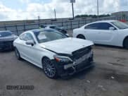 ✅ 2019 Mercedes-Benz C 300 • VIN: WDDWJ8DB2KF863714 • Lot: 42569540. Wystawiony na IAAI z przebiegiem 40 255 mil. Bezpłatny archiwum sprzedaży aukcyjnych z USA i szczegółowy raport historii pojazdu na DreamBid. Zdjęcie 1.