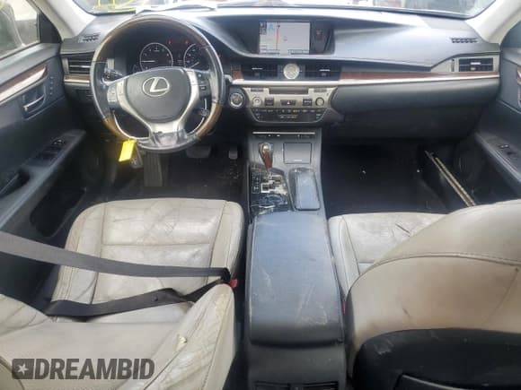 ✅ 2014 Lexus ES 330 • VIN: JTHBK1GG8E2145874 • Lot: 57392155. Listed on Copart with 214,601 mi. Free auction sales archive from the USA and detailed vehicle history report at DreamBid. Image 8.