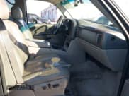 ✅ 2003 Chevrolet Suburban LS • VIN: 3GNEC16T83G233894 • Лот: 41339503. Опубликован ранее на IAAI с пробегом 201 076 миль. Бесплатный доступ к архиву аукционных продаж из США и подробный отчёт об истории автомобиля на DreamBid. Изображение 5.