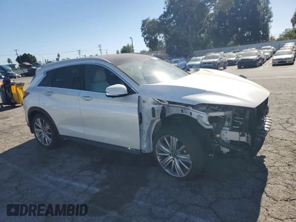 ✅ 2022 Infiniti QX50 Sensory • VIN: 3PCAJ5EA7NF116661 • Lot: 75618723. Wystawiony na Copart z przebiegiem 17 715 mil. Bezpłatny archiwum sprzedaży aukcyjnych z USA i szczegółowy raport historii pojazdu na DreamBid. Zdjęcie 4.