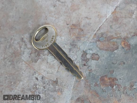 ✅ 1986 Ford Crown Victoria • VIN: 2FABP43F8GX203439 • Lot: 42902863. Wystawiony na IAAI z przebiegiem 1 642 mil. Bezpłatny archiwum sprzedaży aukcyjnych z USA i szczegółowy raport historii pojazdu na DreamBid. Zdjęcie 11.