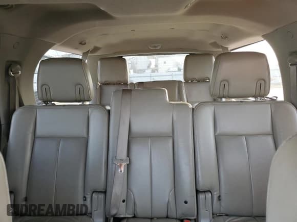 ✅ 2010 Ford Expedition Max SSV • VIN: 1FMJK1F59AEA48121 • Лот: 87359614. Опубликован ранее на Copart с пробегом 219 878 миль. Бесплатный доступ к архиву аукционных продаж из США и подробный отчёт об истории автомобиля на DreamBid. Изображение 10.