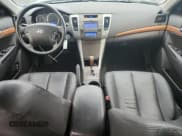 ✅ 2010 Hyundai Sonata Limited • VIN: 5NPEU4AFXAH577756 • Лот: 85186095. Опубликован ранее на Copart с пробегом 93 059 миль. Бесплатный доступ к архиву аукционных продаж из США и подробный отчёт об истории автомобиля на DreamBid. Изображение 8.