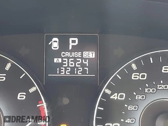 ✅ 2010 Subaru Outback Premium • VIN: 4S4BRBBCXA3326790 • Lot: 43492343. Listed on IAAI with 132,127 mi. Free auction sales archive from the USA and detailed vehicle history report at DreamBid. Image 7.