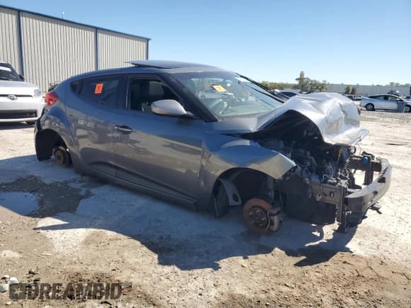 ✅ 2016 Hyundai Veloster • VIN: KMHTC6AD9GU248612 • Lot: 48241325. Wystawiony na Copart z przebiegiem Nie podano. Bezpłatny archiwum sprzedaży aukcyjnych z USA i szczegółowy raport historii pojazdu na DreamBid. Zdjęcie 4.