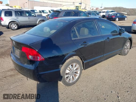 ✅ 2007 Honda Civic LX • VIN: 2HGFA16587H305706 • Лот: 43710604. Опубликован ранее на IAAI с пробегом 162 485 миль. Бесплатный доступ к архиву аукционных продаж из США и подробный отчёт об истории автомобиля на DreamBid. Изображение 4.