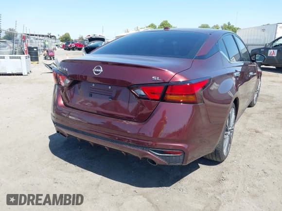 ✅ 2023 Nissan Altima SL • VIN: 1N4BL4EV6PN340428 • Lot: 42575341. Listed on IAAI with 57,237 mi. Free auction sales archive from the USA and detailed vehicle history report at DreamBid. Image 4.