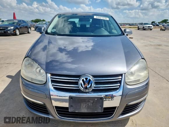 ✅ 2006 Volkswagen Jetta 2.5L • VIN: 3VWSG71K26M625533 • Лот: 64421235. Опубликован ранее на Copart с пробегом 140 600 миль. Бесплатный доступ к архиву аукционных продаж из США и подробный отчёт об истории автомобиля на DreamBid. Изображение 5.