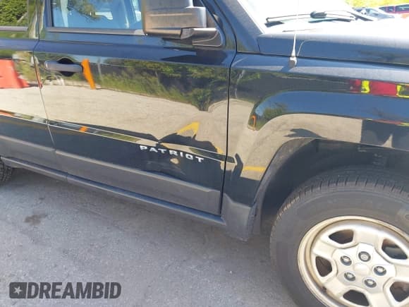 ✅ 2017 Jeep Patriot 75th Anniversary • VIN: 1C4NJPBB0HD102106 • Лот: 43091539. Опубликован ранее на IAAI с пробегом 253 797 миль. Бесплатный доступ к архиву аукционных продаж из США и подробный отчёт об истории автомобиля на DreamBid. Изображение 6.