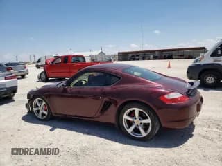 ✅ 2006 Porsche Cayman S • VIN: WP0AB29806U785415 • Lot: 52888794. Wystawiony na Copart z przebiegiem 106 896 mil. Bezpłatny archiwum sprzedaży aukcyjnych z USA i szczegółowy raport historii pojazdu na DreamBid. Zdjęcie 2.