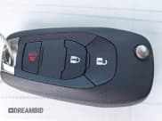 ✅ 2020 Chevrolet Trax LS • VIN: 3GNCJKSBXLL183393 • Lot: 43628511. Wystawiony na IAAI z przebiegiem 133 535 mil. Bezpłatny archiwum sprzedaży aukcyjnych z USA i szczegółowy raport historii pojazdu na DreamBid. Zdjęcie 11.