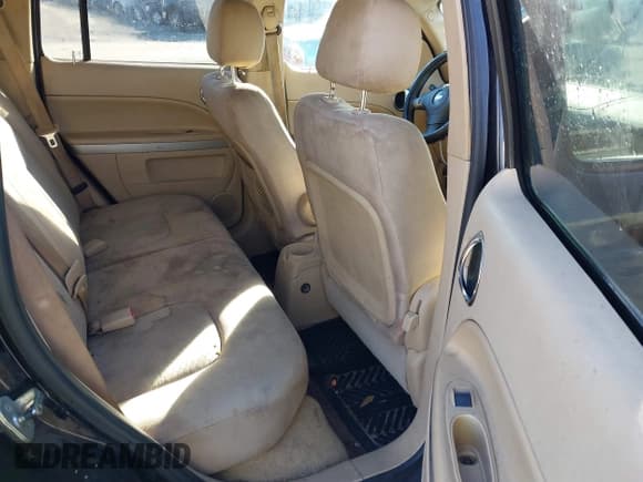 ✅ 2010 Chevrolet HHR LS • VIN: 3GNBAADB3AS537311 • Lot: 41452198. Listed on IAAI with 186,298 mi. Free auction sales archive from the USA and detailed vehicle history report at DreamBid. Image 8.