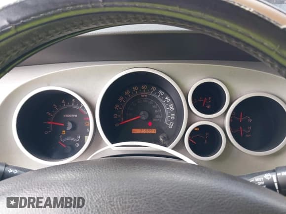 ✅ 2008 Toyota Tundra • VIN: 5TFEV54118X055230 • Lot: 42674945. Listed on IAAI with 358,991 mi. Free auction sales archive from the USA and detailed vehicle history report at DreamBid. Image 7.