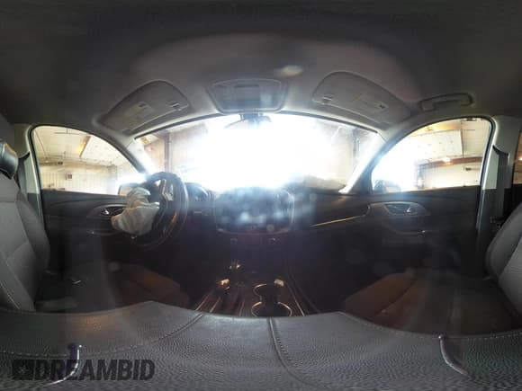 ✅ 2019 Chevrolet Traverse LT Cloth • VIN: 1GNERGKW2KJ123034 • Lot: 43498104. Wystawiony na IAAI z przebiegiem 155 224 mil. Bezpłatny archiwum sprzedaży aukcyjnych z USA i szczegółowy raport historii pojazdu na DreamBid. Zdjęcie 18.