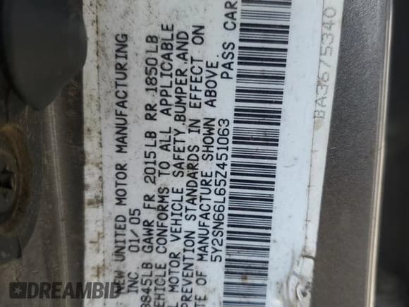 ✅ 2005 Pontiac Vibe GT • VIN: 5Y2SN66L65Z451063 • Lot: 70332724. Listed on Copart with 237,677 mi. Free auction sales archive from the USA and detailed vehicle history report at DreamBid. Image 14.