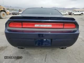 ✅ 2013 Dodge Challenger R/T • VIN: 2C3CDYBT0DH565085 • Lot: 42561275. Wystawiony na Copart z przebiegiem 89 082 mil. Bezpłatny archiwum sprzedaży aukcyjnych z USA i szczegółowy raport historii pojazdu na DreamBid. Zdjęcie 6.