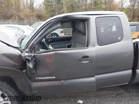 ✅ 2010 Toyota Tacoma • VIN: 5TEUU4EN5AZ734197 • Лот: 43524807. Опубликован ранее на IAAI с пробегом Не указан. Бесплатный доступ к архиву аукционных продаж из США и подробный отчёт об истории автомобиля на DreamBid. Изображение 17.