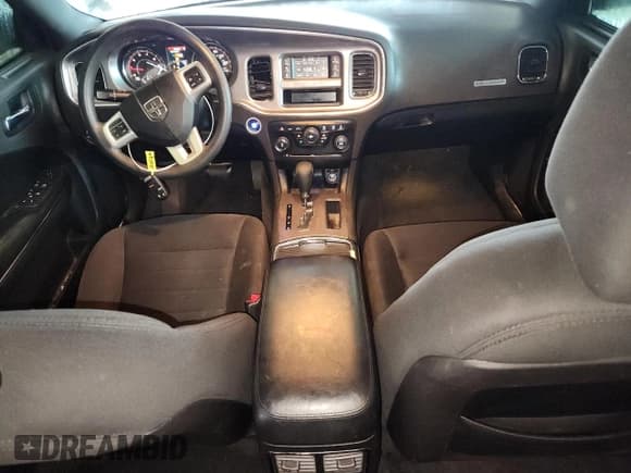 ✅ 2013 Dodge Charger SE • VIN: 2C3CDXBG1DH636906 • Lot: 91784045. Wystawiony na Copart z przebiegiem 181 903 mil. Bezpłatny archiwum sprzedaży aukcyjnych z USA i szczegółowy raport historii pojazdu na DreamBid. Zdjęcie 8.