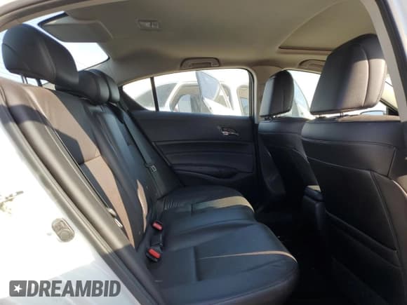 ✅ 2015 Acura ILX • VIN: 19VDE1F38FE001464 • Lot: 82730225. Wystawiony na Copart z przebiegiem 101 585 mil. Bezpłatny archiwum sprzedaży aukcyjnych z USA i szczegółowy raport historii pojazdu na DreamBid. Zdjęcie 10.