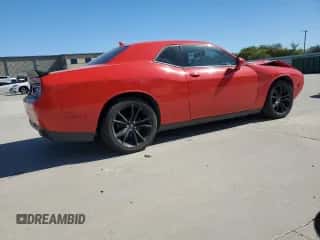 2018 Dodge Challenger SXT Plus z VIN 2C3CDZAG8JH131650, wystawiony jako Copart lot #87463805 z przebiegiem Nie podano mil oraz Szkoda całkowita • Salvage title. Historia ofert i sprzedaży dostępna na DreamBid. Obrazek 3.