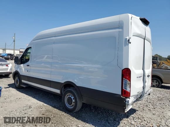 ✅ 2024 Ford Transit Cargo • VIN: 1FTBW3XG3RKB64288 • Lot: 71999655. Listed on Copart with 1,832 mi. Free auction sales archive from the USA and detailed vehicle history report at DreamBid. Image 2.