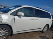 ✅ 2017 Toyota Sienna XLE • VIN: 5TDDZ3DC3HS171251 • Lot: 41637035. Listed on IAAI with 124,127 mi. Free auction sales archive from the USA and detailed vehicle history report at DreamBid. Image 15.